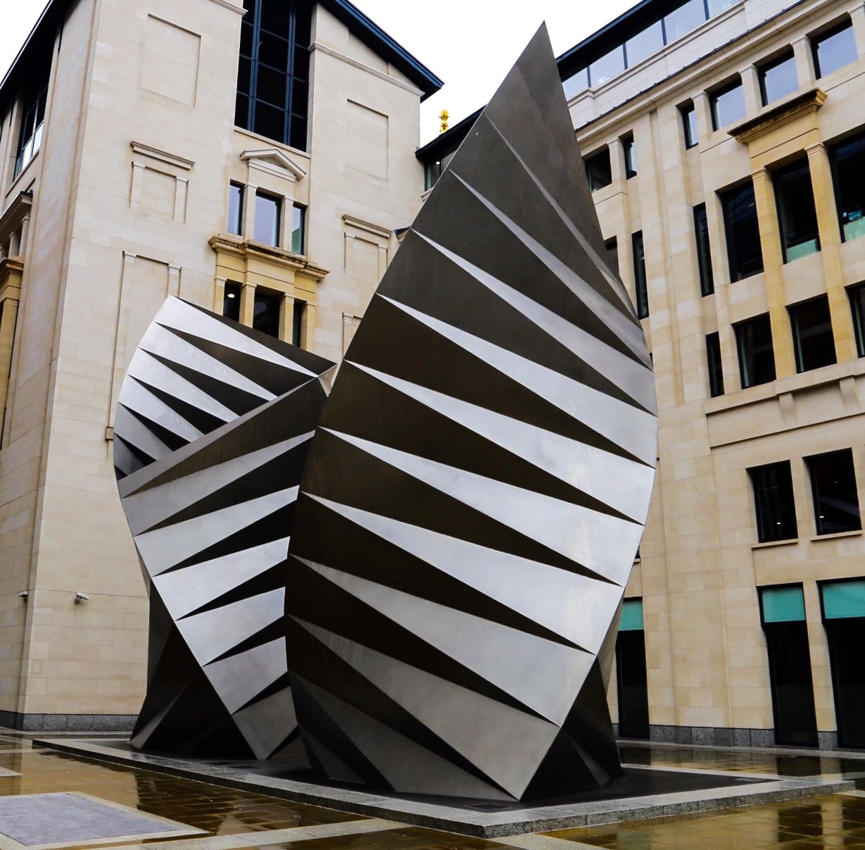 Canon EF 24-105mm F3.5-5.6 IS STM sample photo. Paternoster square, london photography