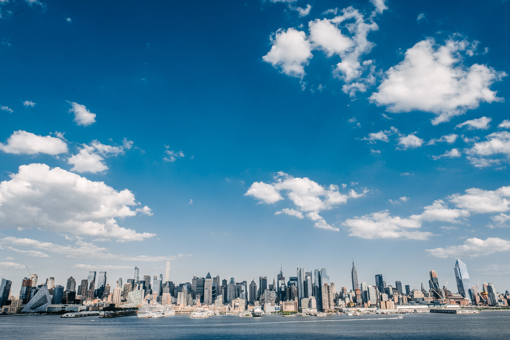 Nikon D800 + Nikon AF-S Nikkor 24mm F1.8G ED sample photo. Nyc photography