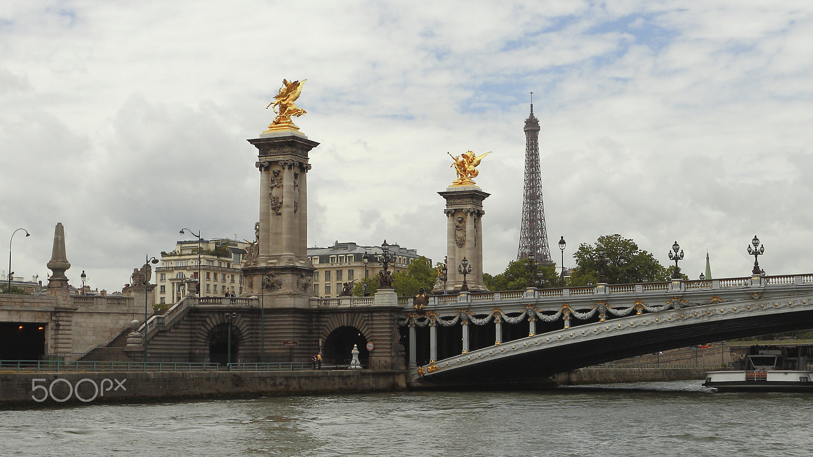 Canon EOS 30D + Canon EF 17-40mm F4L USM sample photo. Alexander iii bridge , france, paris photography