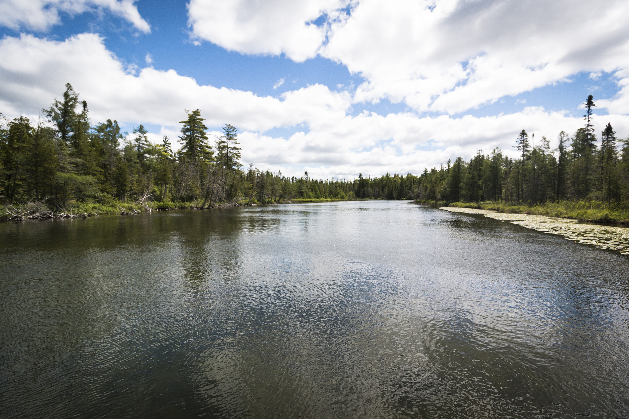 Canon EF-S 10-18mm F4.5–5.6 IS STM sample photo. Lake photography