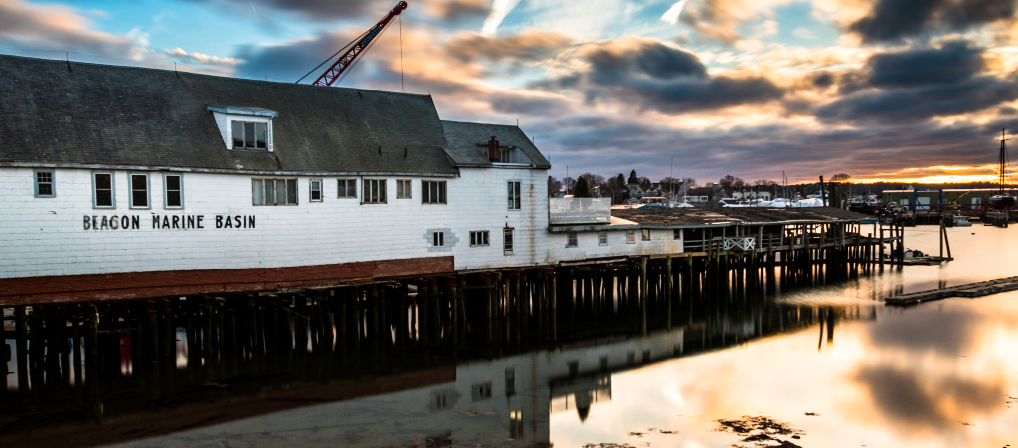 Nikon D5500 + Nikon AF-S Nikkor 20mm F1.8G ED sample photo. Sunset in gloucester photography