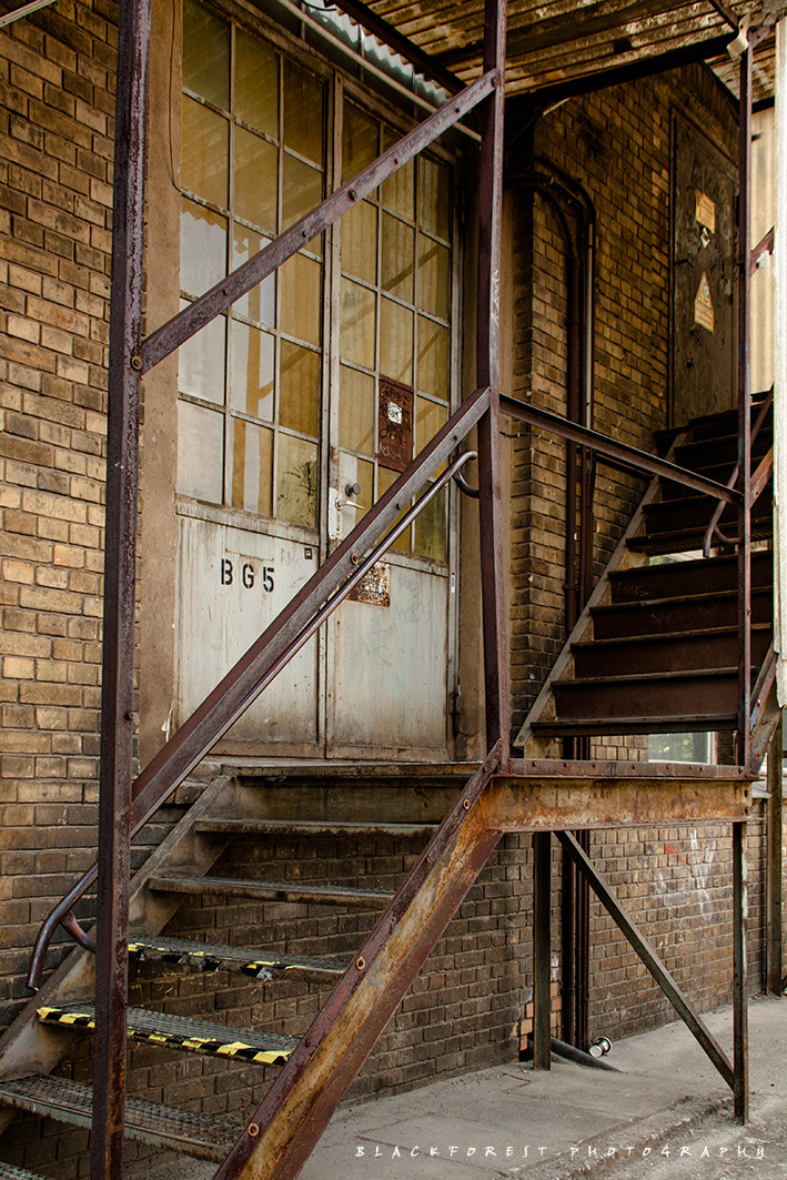 Canon EF 75-300mm F4.0-5.6 IS USM sample photo. Stairway to hall photography