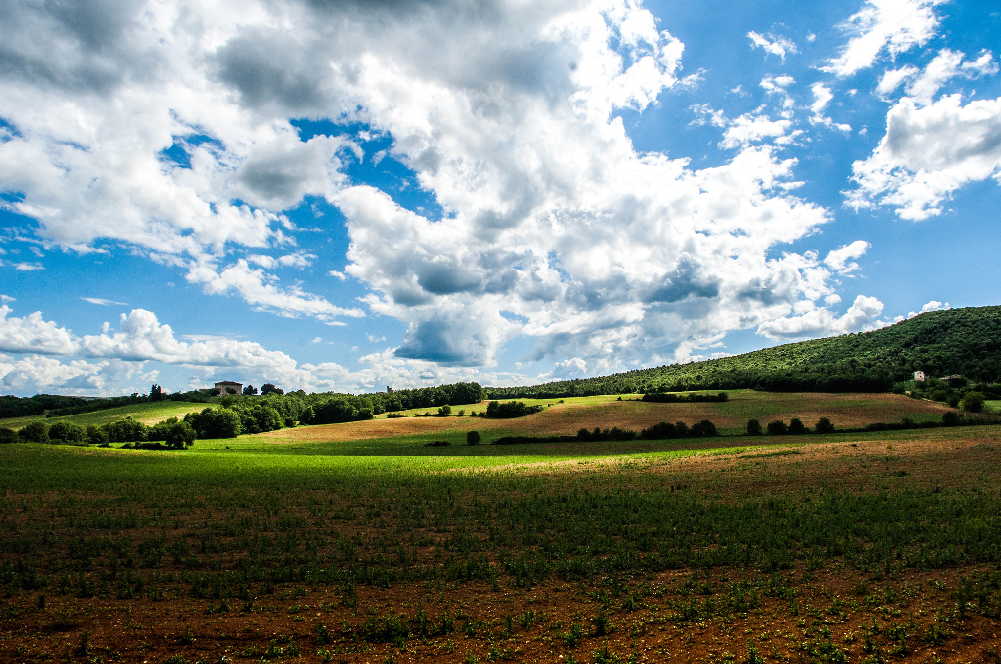 Nikon D2X + Nikon AF Nikkor 14mm F2.8D ED sample photo. Light & darkness over the valley photography