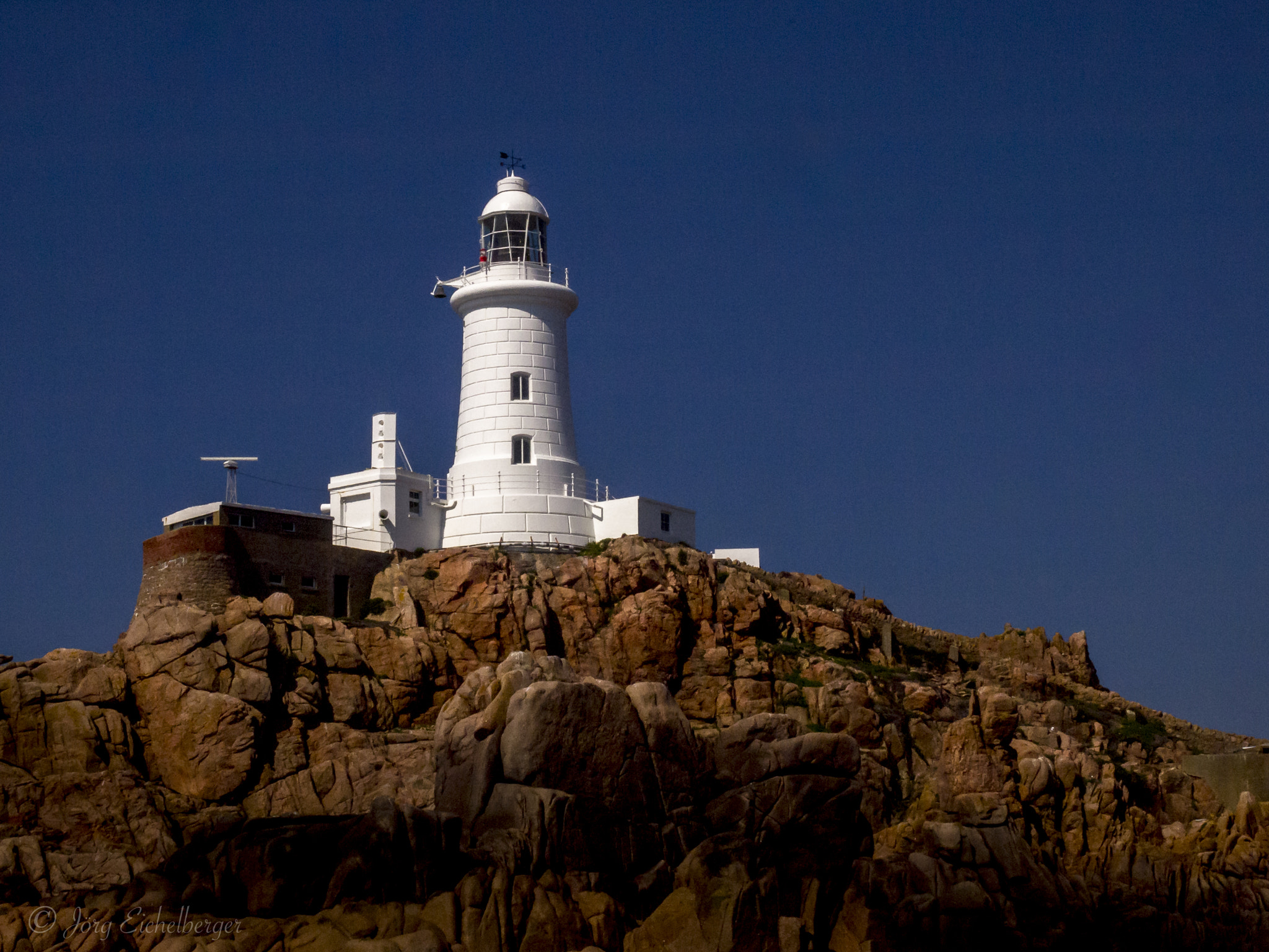 Olympus M.Zuiko Digital 14-42mm F3.5-5.6 II sample photo. La corbière lighthouse photography