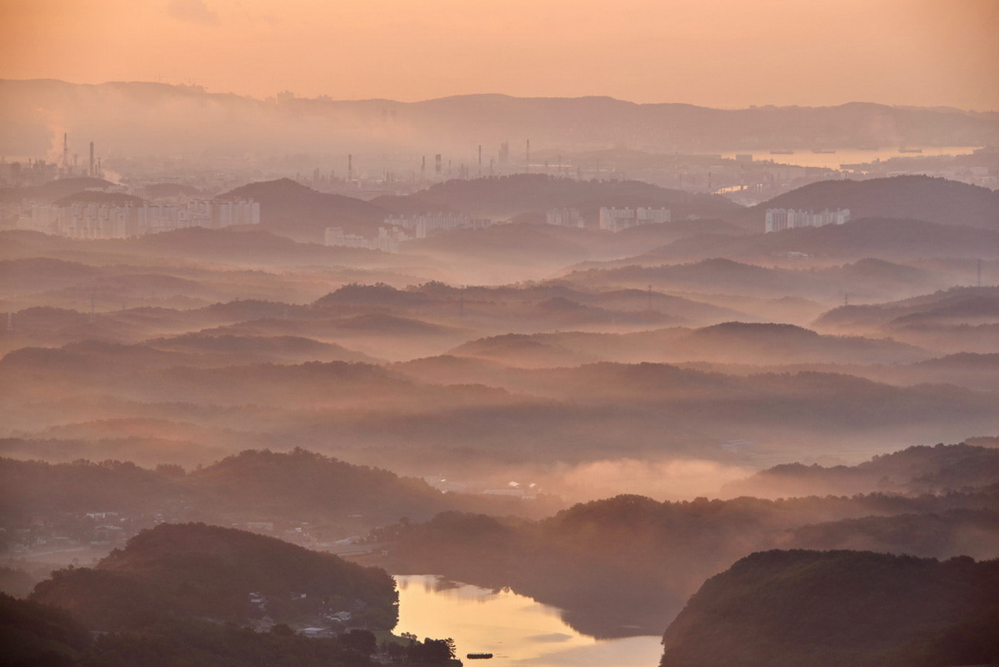 Sigma 150-500mm F5-6.3 DG OS HSM sample photo. The morning industrial complex photography
