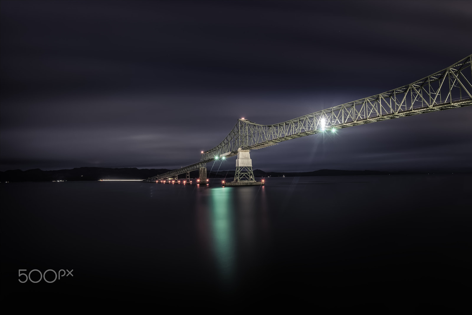 Nikon AF-S Nikkor 14-24mm F2.8G ED sample photo. Astoria night crossing photography