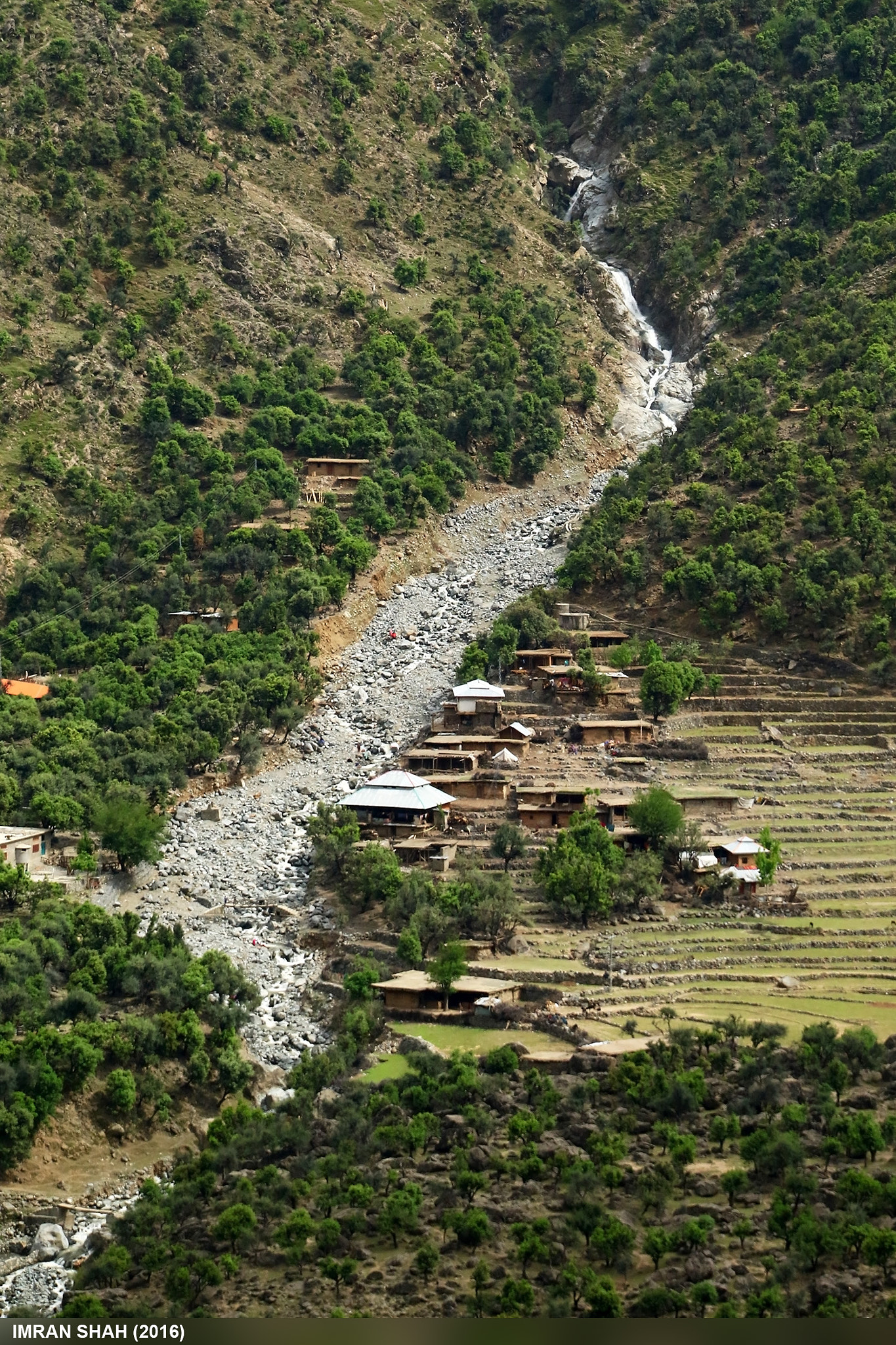 Canon EOS 7D Mark II + Tamron 18-270mm F3.5-6.3 Di II VC PZD sample photo. A settlement in kohistan photography