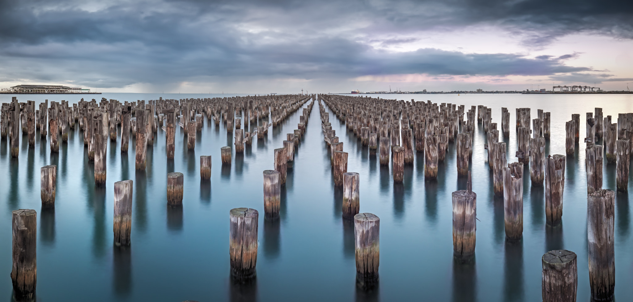 Panasonic Lumix DMC-GH4 + Olympus M.Zuiko Digital ED 7-14mm F2.8 PRO sample photo. Princess pier photography