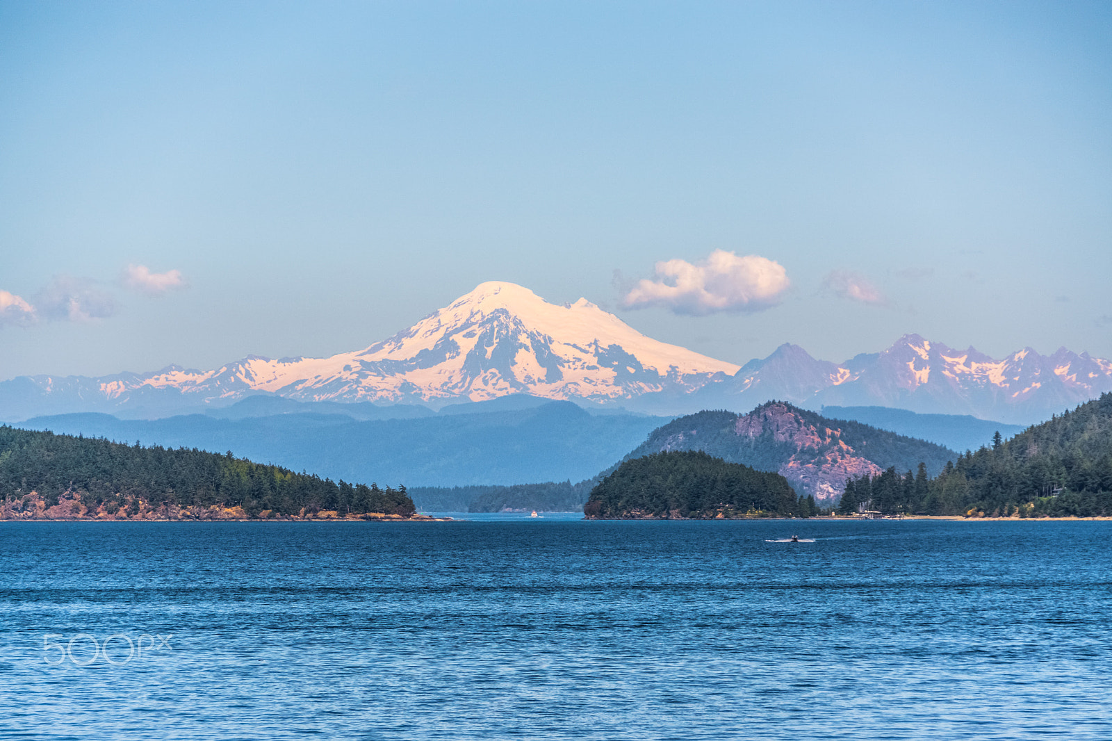 Sony DT 18-250mm F3.5-6.3 sample photo. Mount baker - majesty of pacific northwest photography