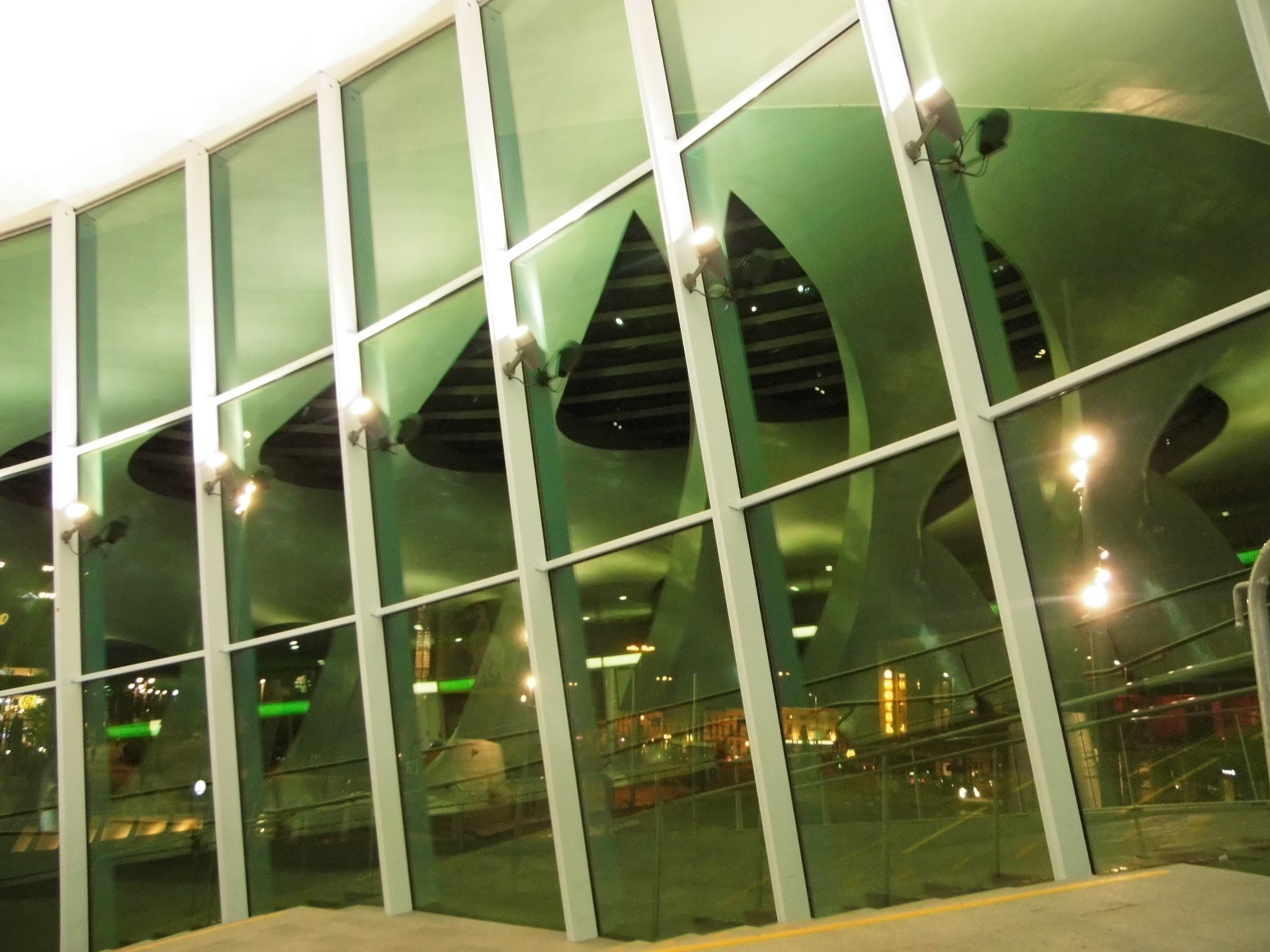 MEDION MD86929 sample photo. Industrial reflexions  photography