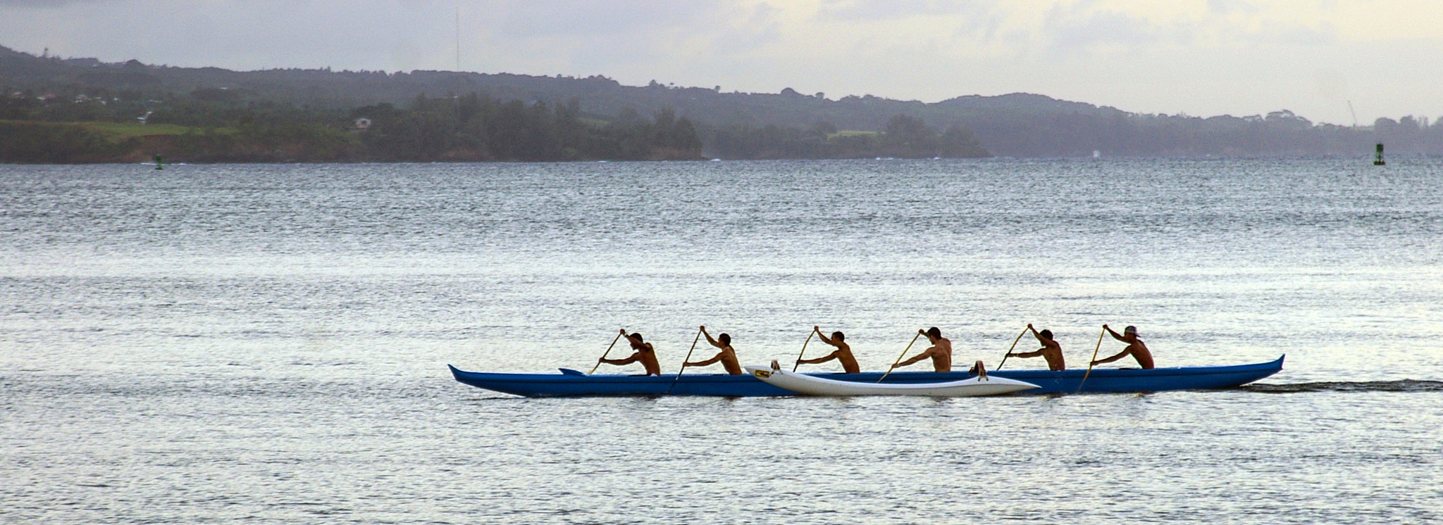 Pentax *ist DS sample photo. Rowing along the coast photography