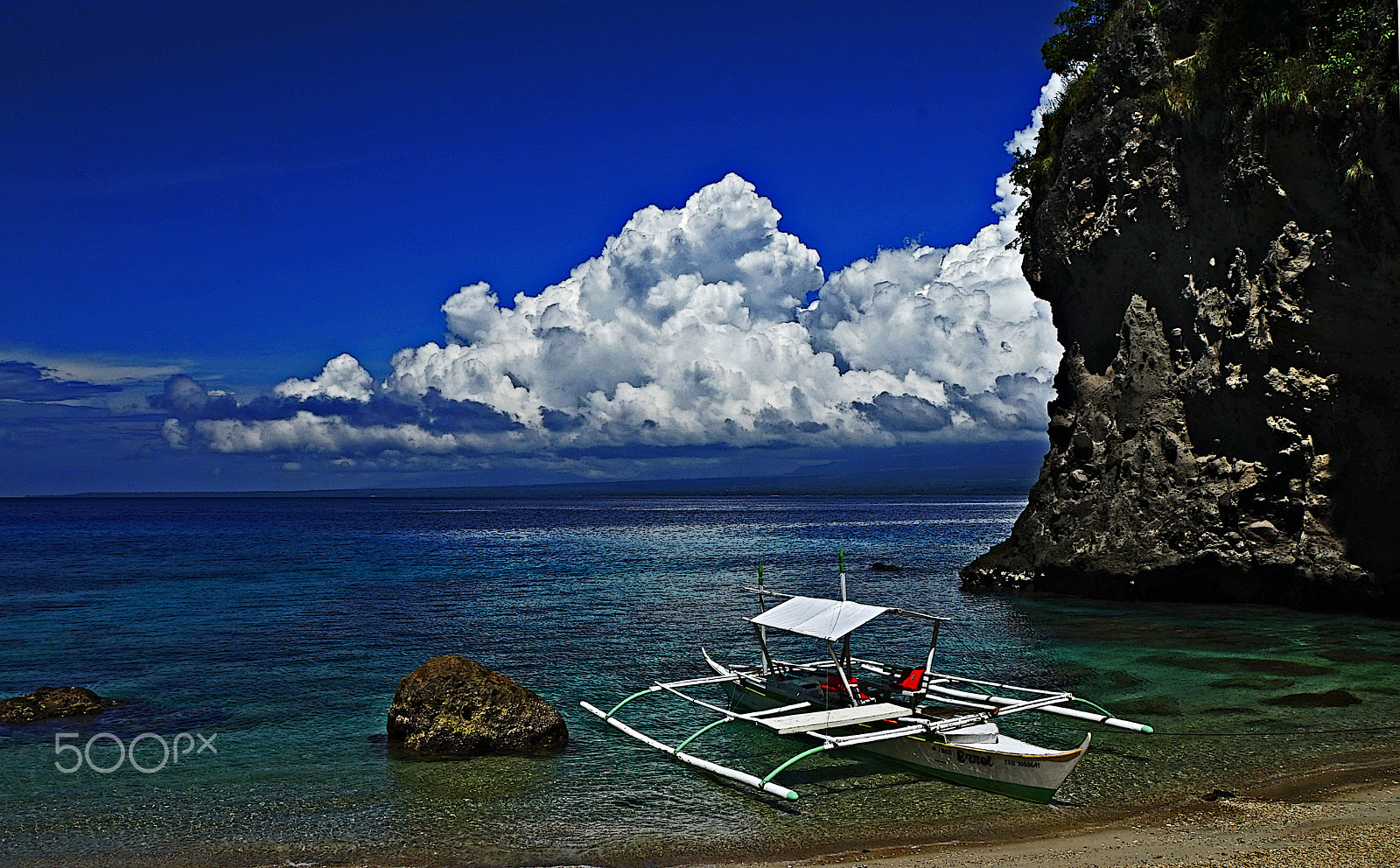 Sony E 18-200mm F3.5-6.3 OSS sample photo. Apo island negros oriental photography