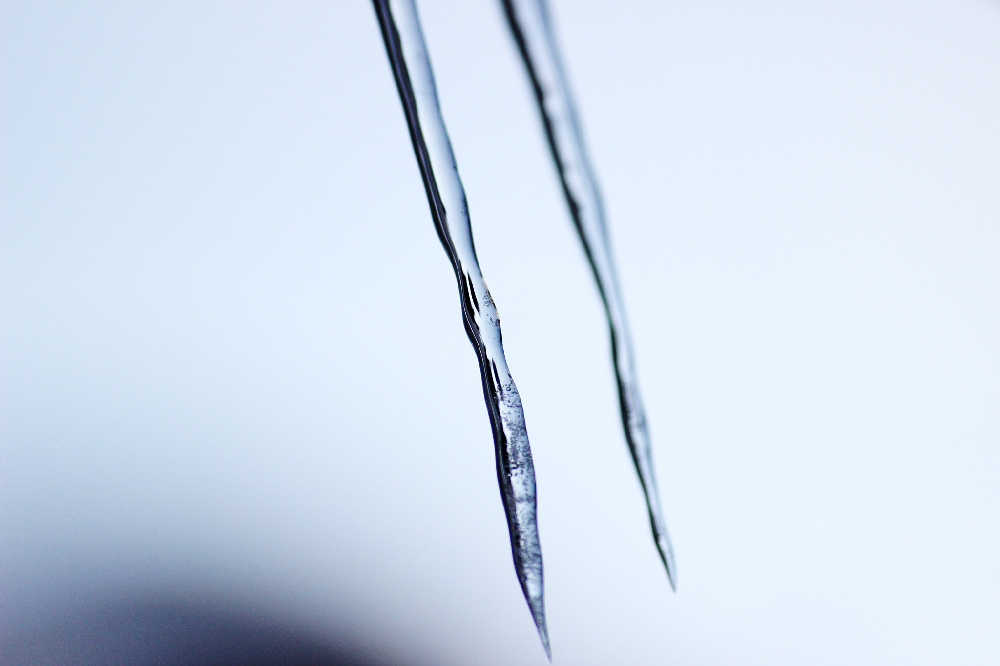 Canon EOS 600D (Rebel EOS T3i / EOS Kiss X5) + Canon EF-S 55-250mm F4-5.6 IS II sample photo. Icicle photography
