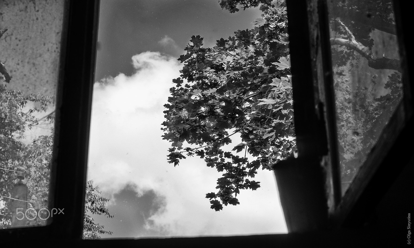 Pentax K-5 IIs + A Series Lens sample photo. Window photography