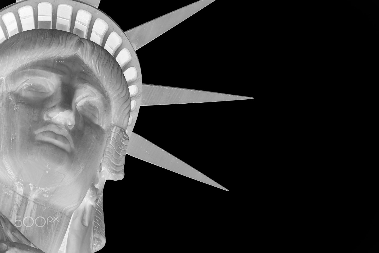 Canon EOS 5DS R sample photo. Statue of liberty inverted photography