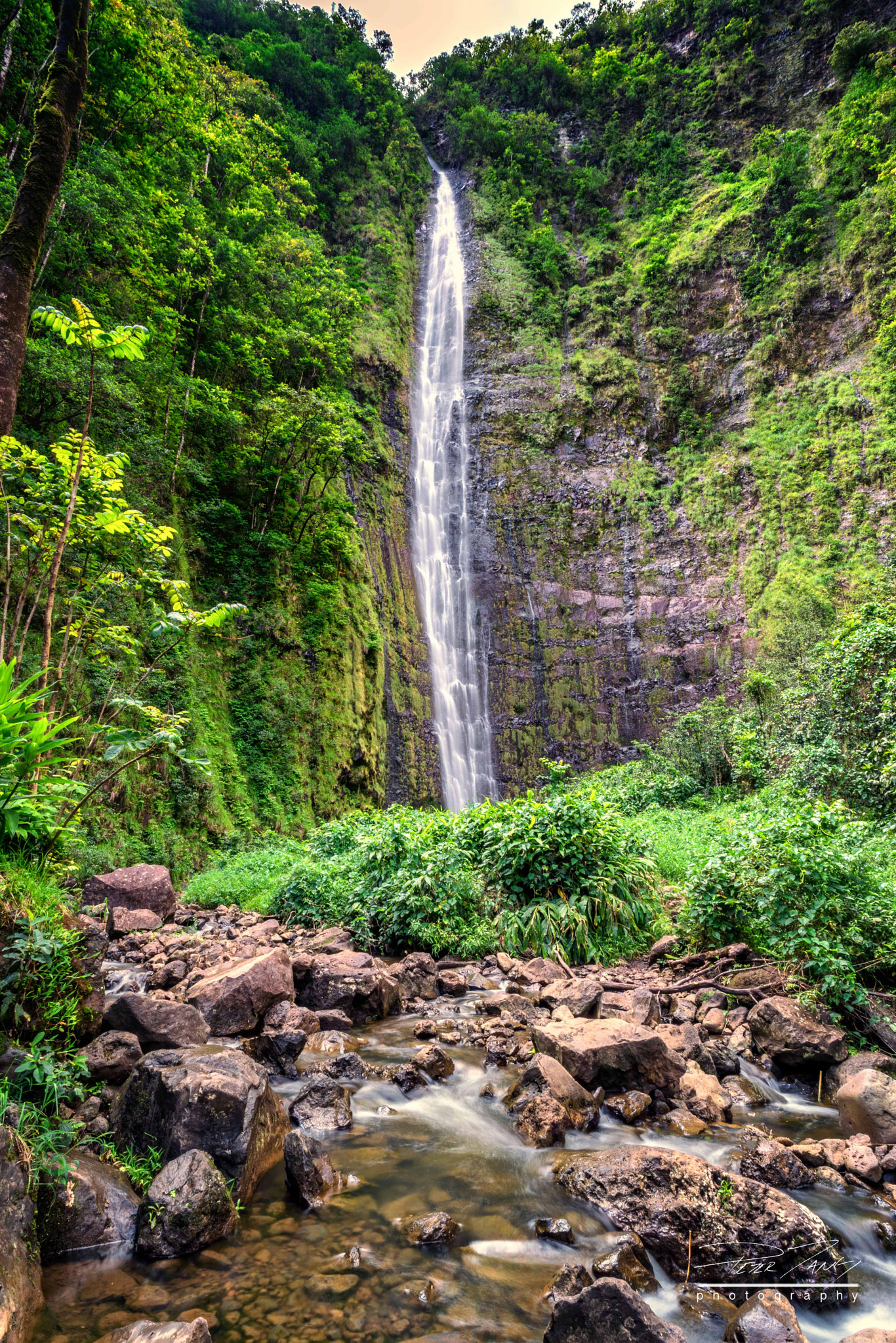 ZEISS Batis 18mm F2.8 sample photo. Waimoku falls photography