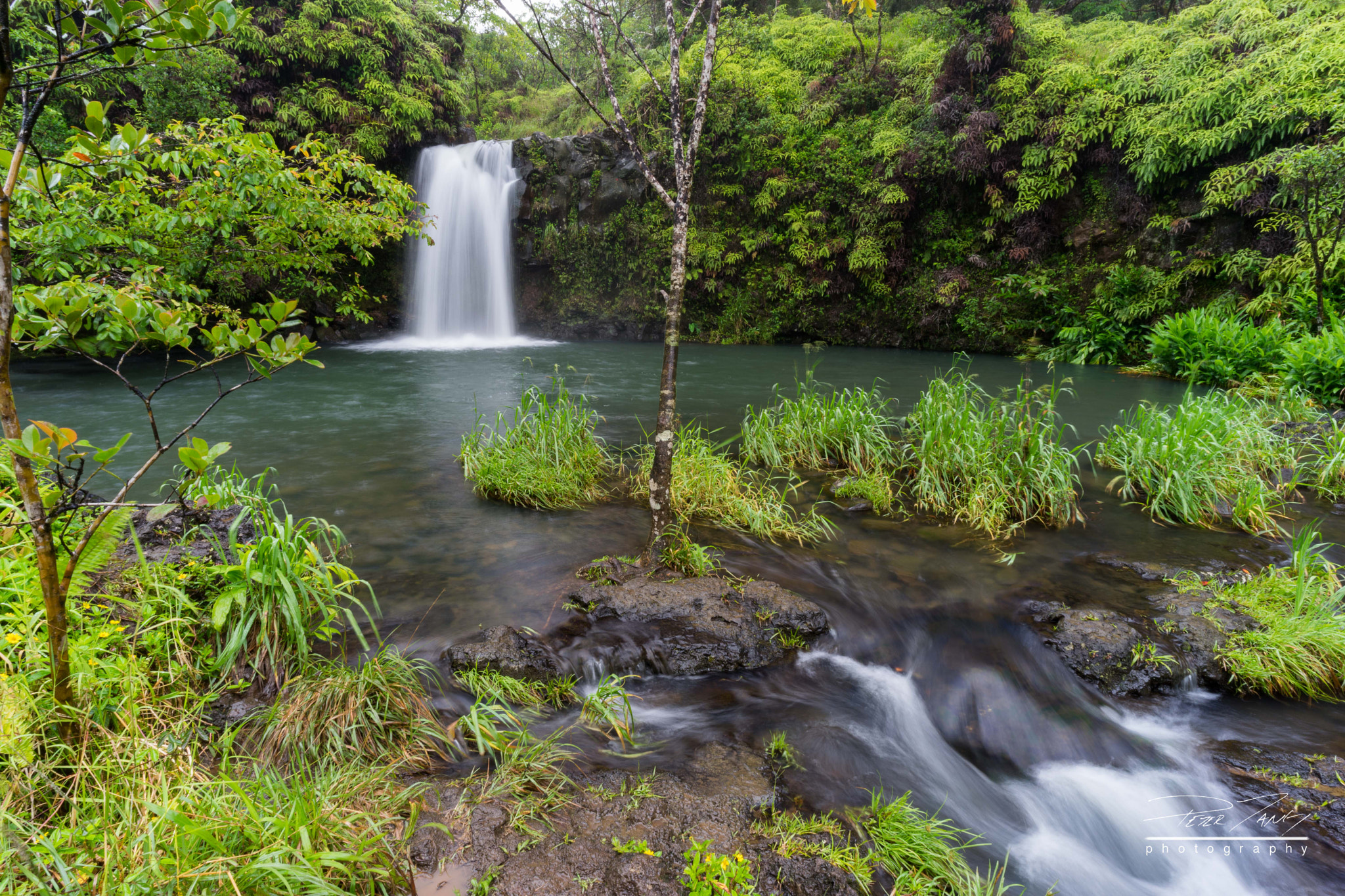 Sony a7 II + ZEISS Batis 18mm F2.8 sample photo. Pua'a ka'a falls photography