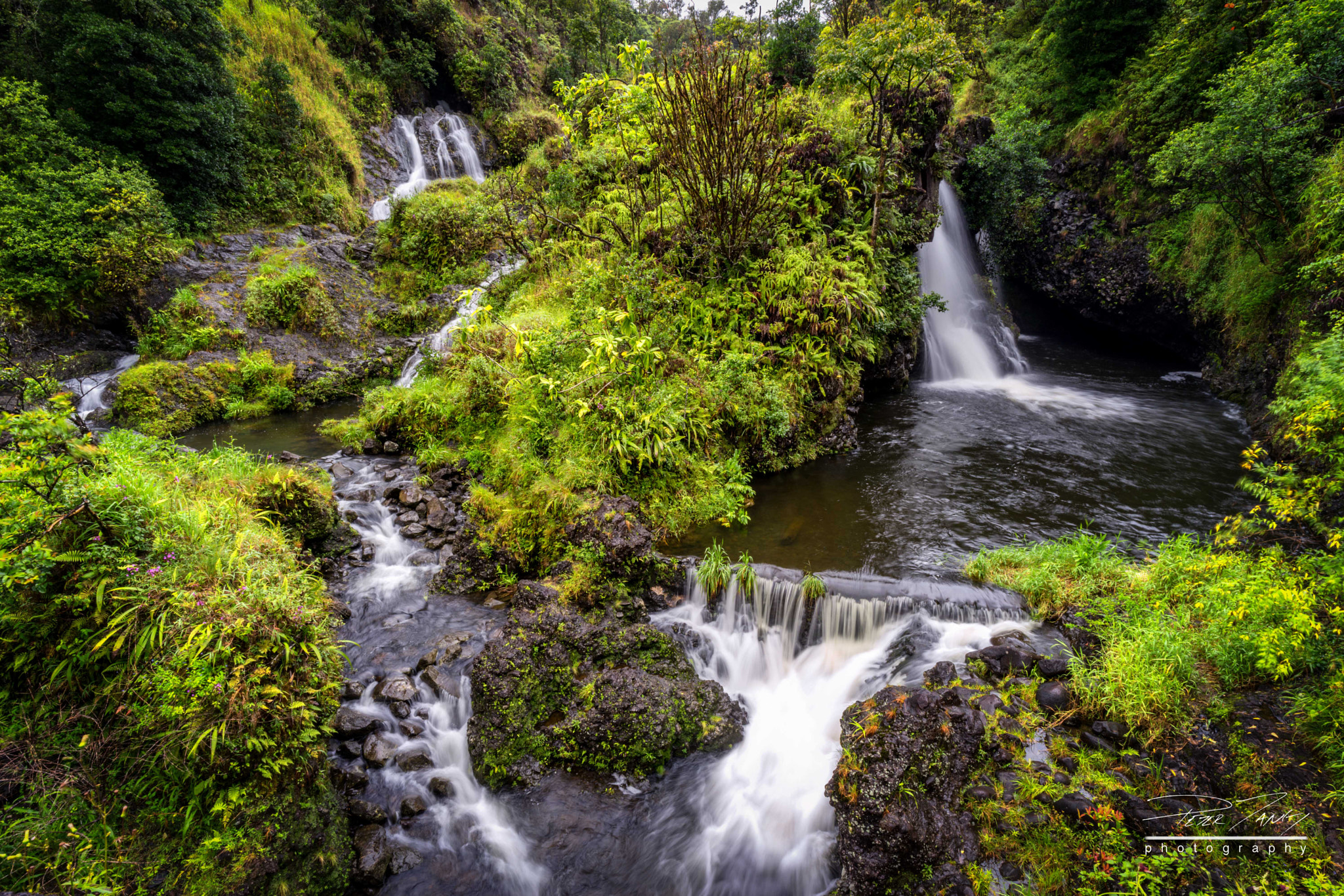ZEISS Batis 18mm F2.8 sample photo. Chasing hanawi waterfalls photography