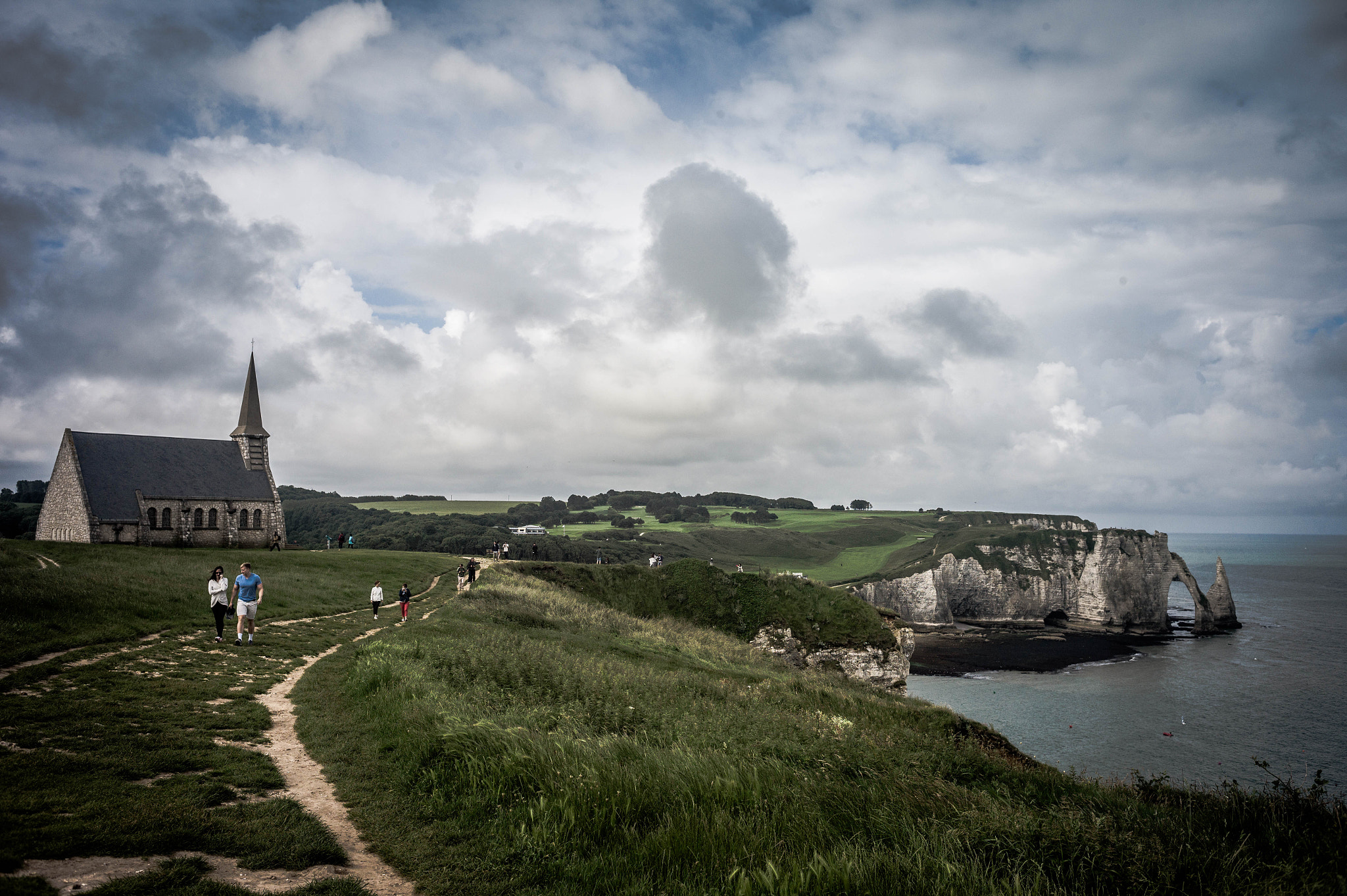 Leica M9 + Elmarit-M 90mm f/2.8 sample photo. Etretat photography