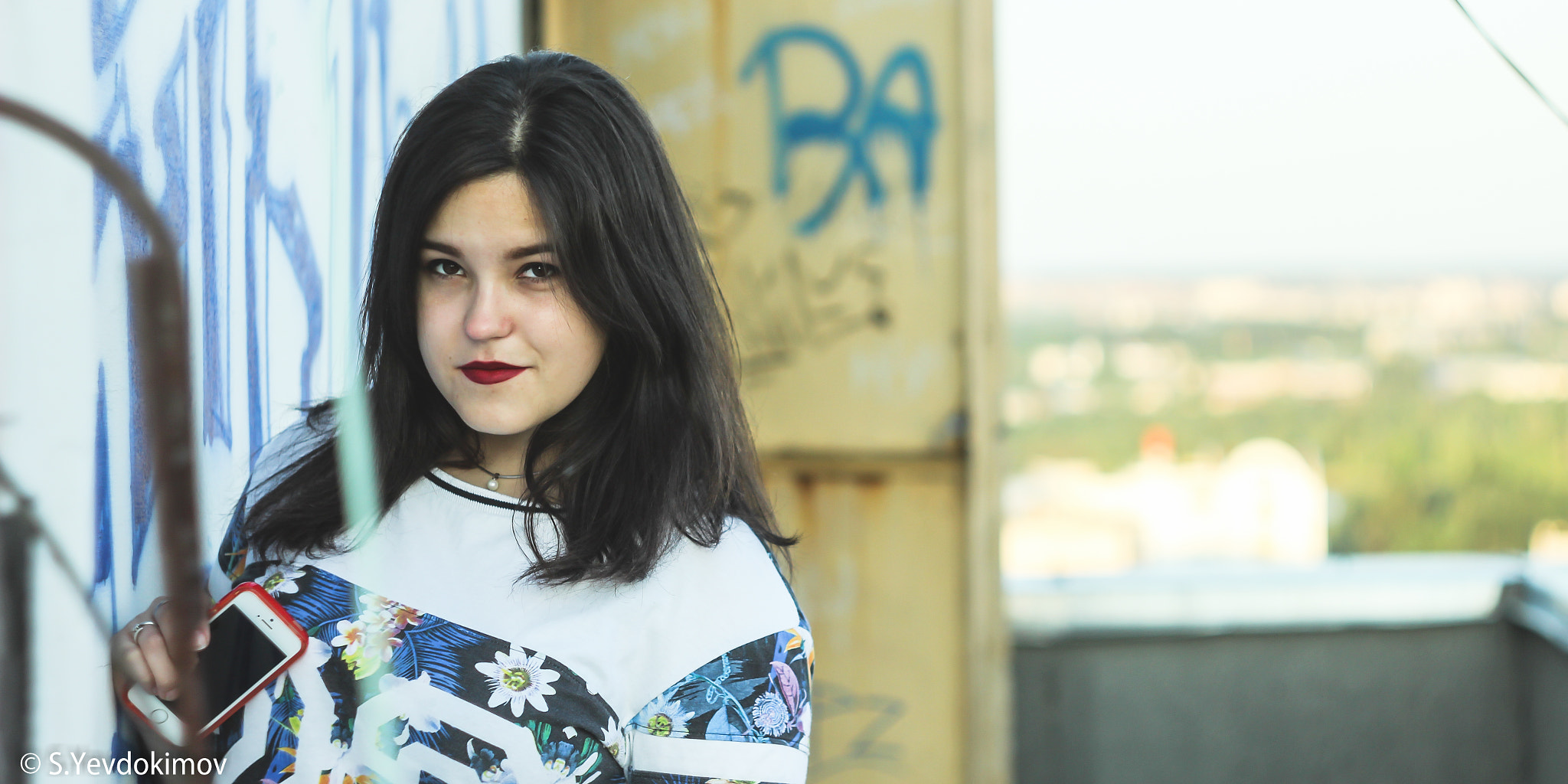 Canon EF 35-80mm f/4-5.6 sample photo. фотосессия на крыше photography