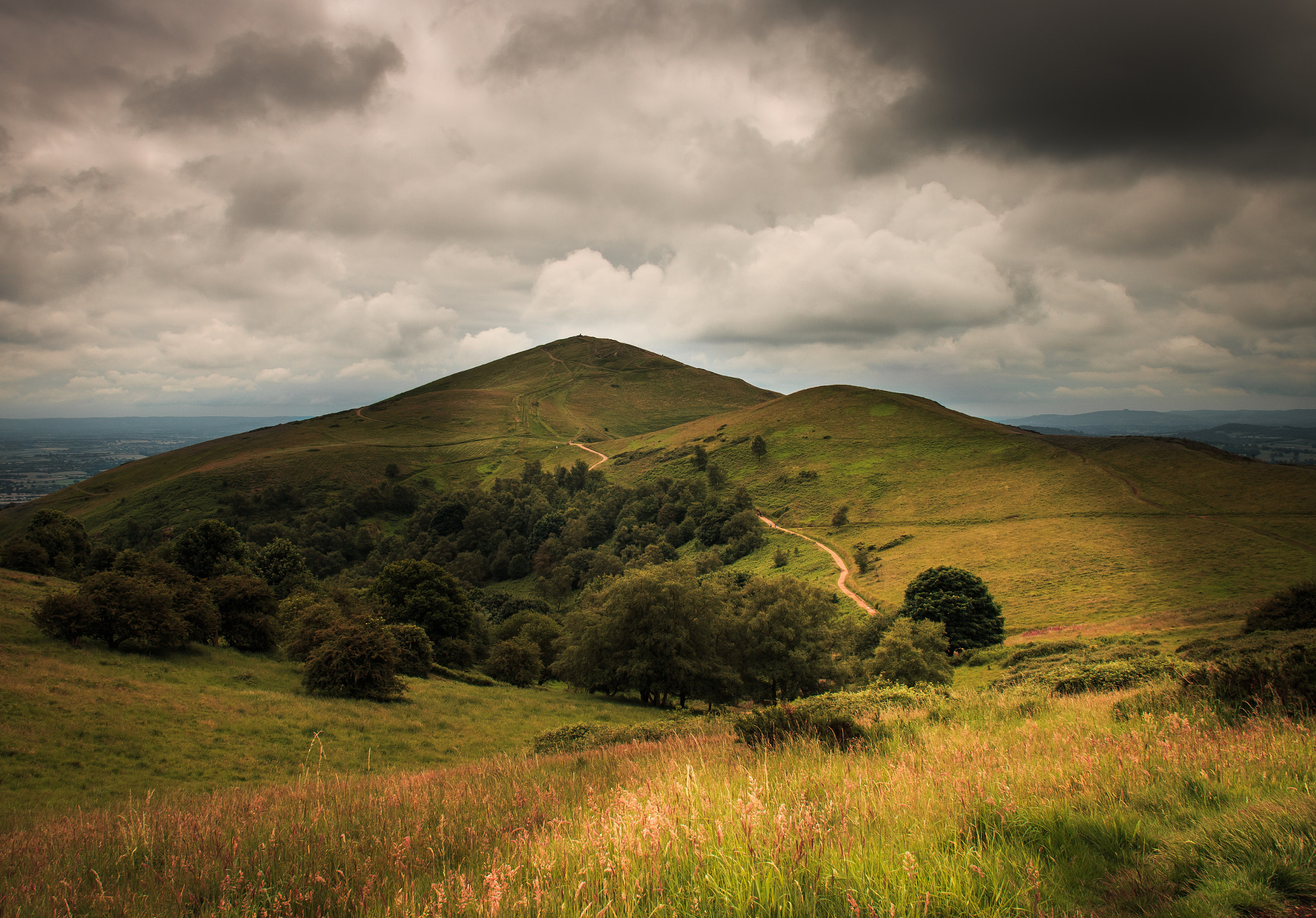 Canon EF 20mm F2.8 USM sample photo. Cloudy landscape photography