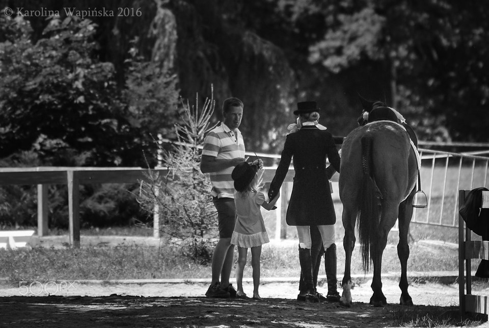 Nikon D3000 sample photo. Focus: family moment photography