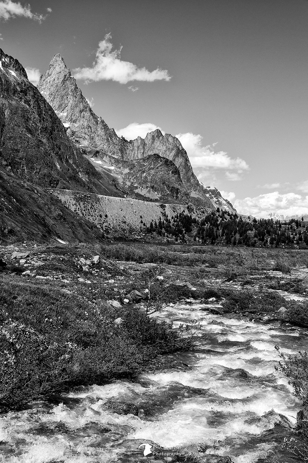 Nikon D4S sample photo. Aiguille noire de peuterey photography