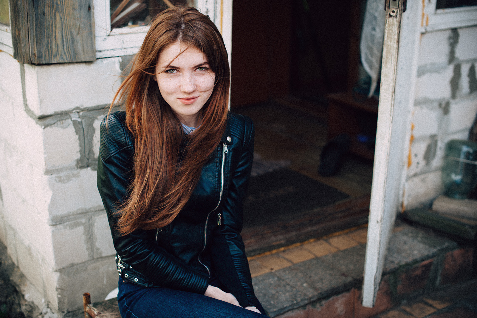 Nikon D3 + Nikon AF-S Nikkor 50mm F1.4G sample photo. Girl with charming smile photography