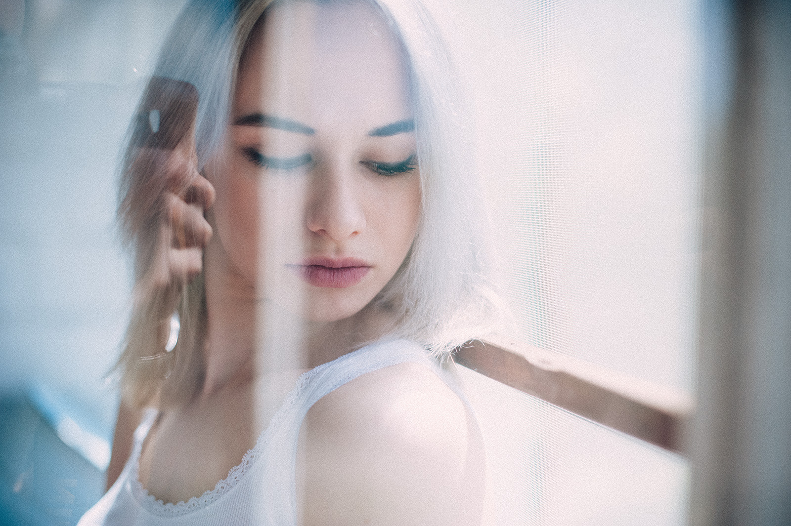Nikon D3 + Nikon AF-S Nikkor 50mm F1.4G sample photo. Girl with dreamy eyes photography