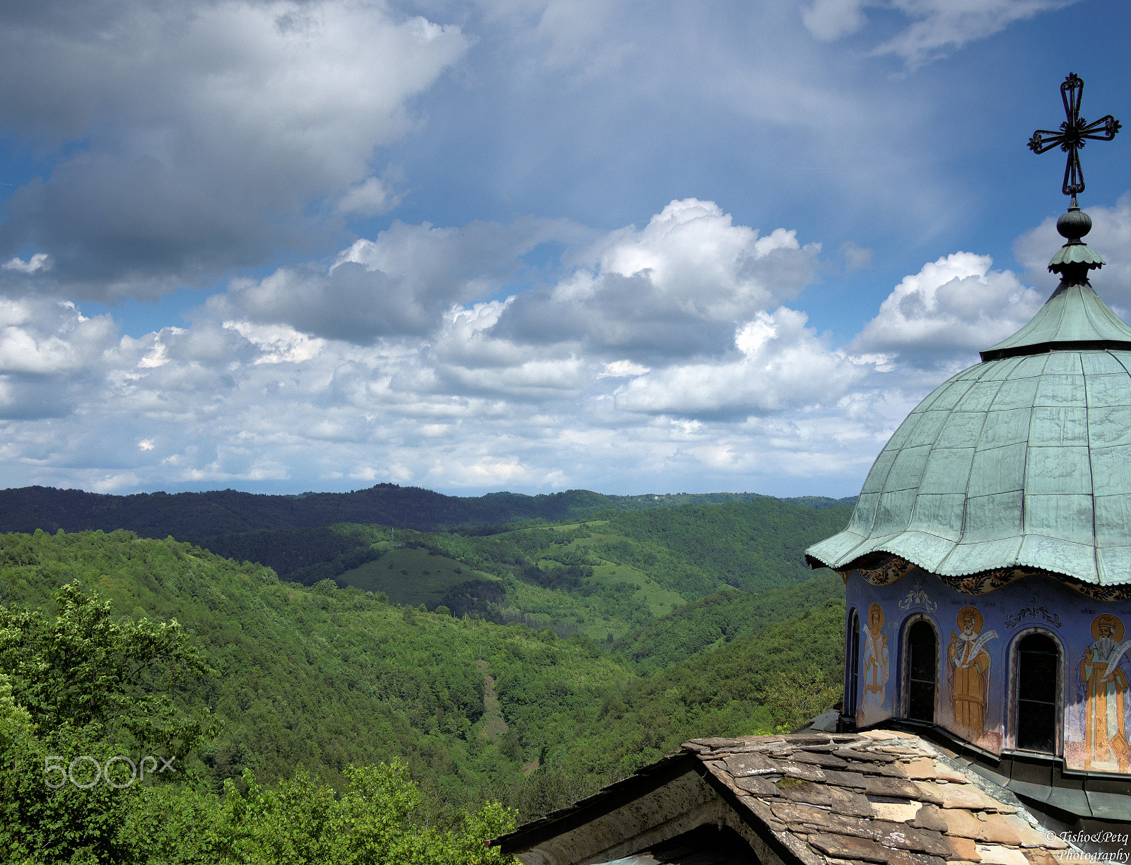 Olympus OM-D E-M5 + LUMIX G 20/F1.7 II sample photo. Sokolski monastery photography