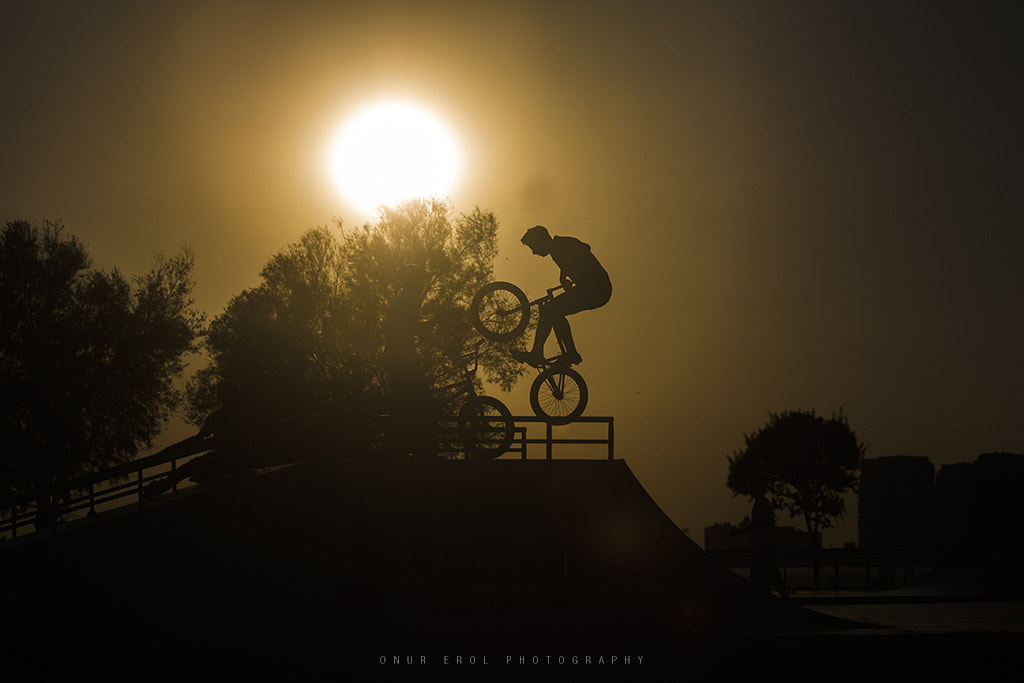 Canon EF 75-300mm f/4-5.6 USM sample photo. Sunrise photography