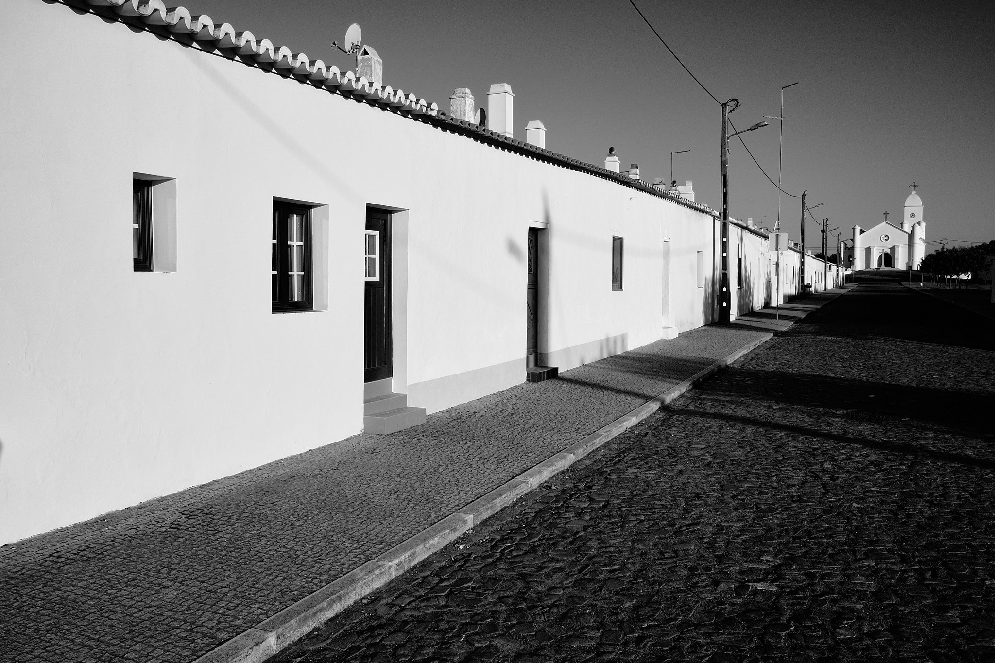 Olympus OM-D E-M5 + Panasonic Lumix G 14mm F2.5 ASPH sample photo. The church photography