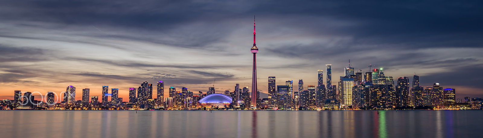 Nikon AF-S Nikkor 24-70mm F2.8G ED sample photo. Toronto sunset photography