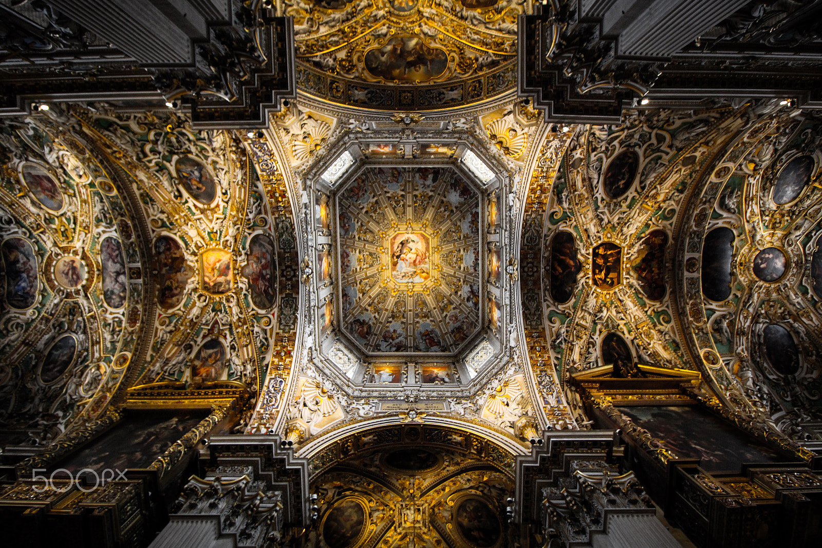 Canon EF-S 10-18mm F4.5–5.6 IS STM sample photo. Luminously magical. photography