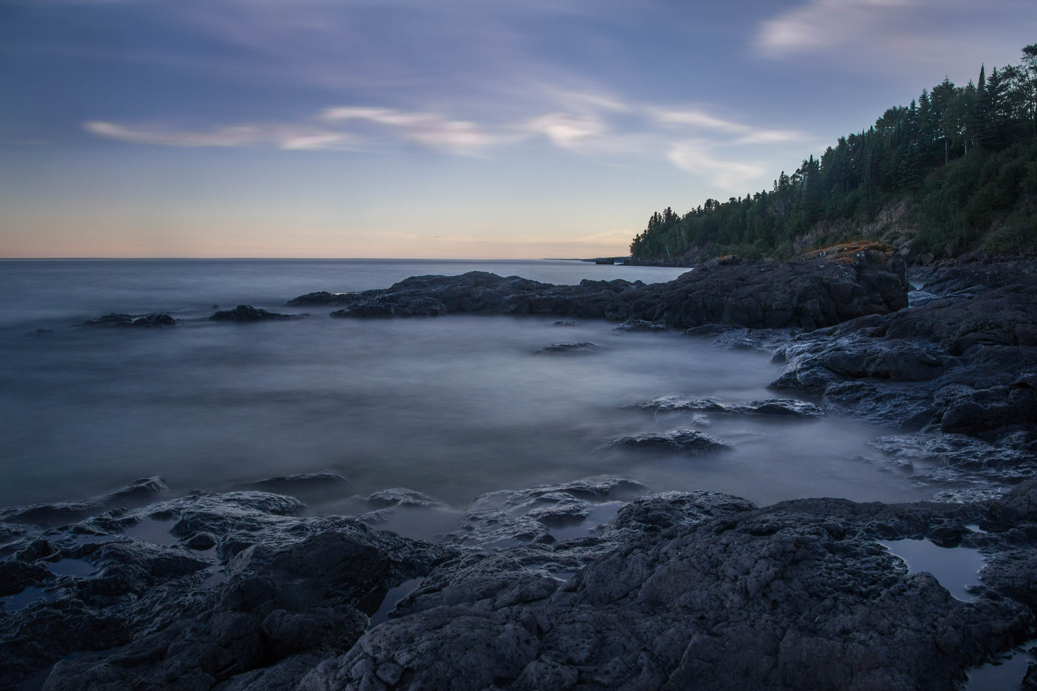 Canon EOS 550D (EOS Rebel T2i / EOS Kiss X4) sample photo. Lutsen waves photography