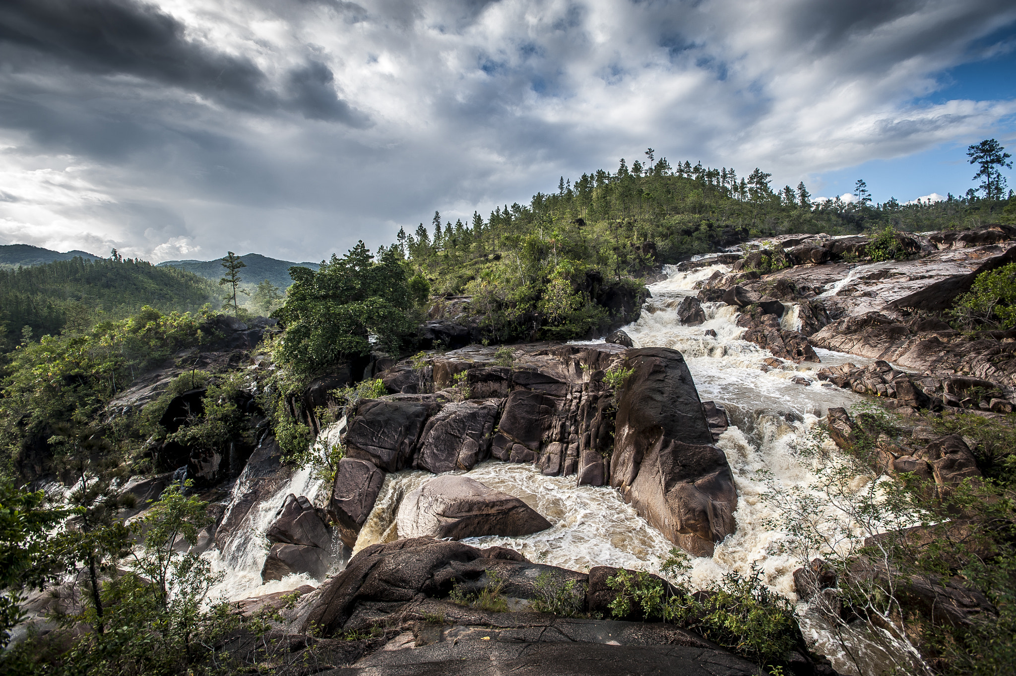 Nikon AF-S Nikkor 17-35mm F2.8D ED-IF sample photo. Rio on pools photography