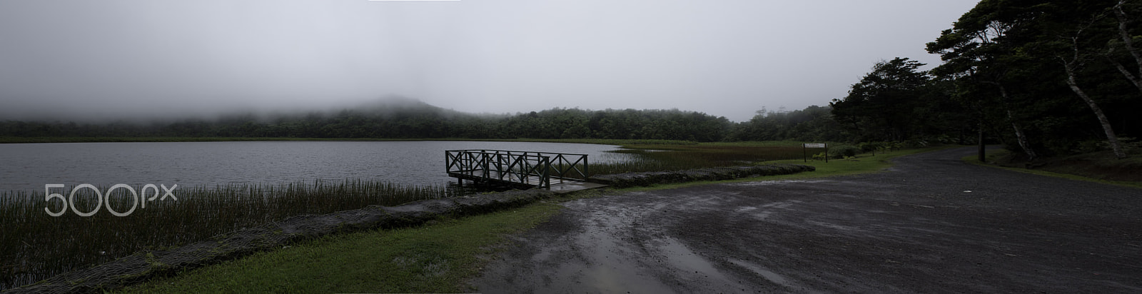 Nikon D750 + Nikon AF-S Nikkor 24mm F1.4G ED sample photo. Grand etang pano ! photography
