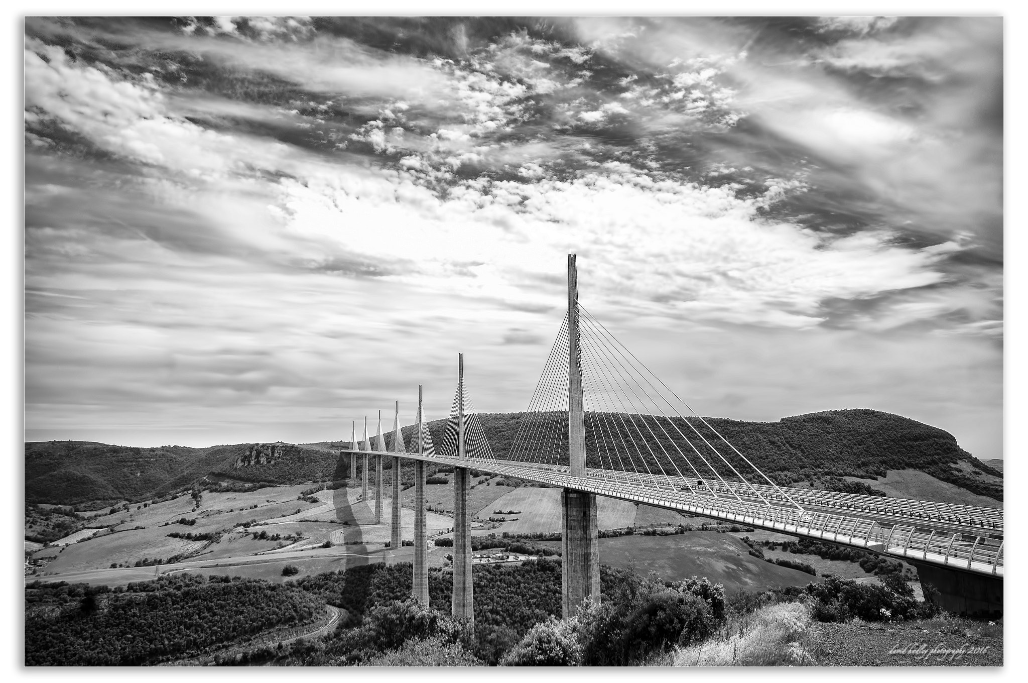 Sigma AF 10-20mm F4-5.6 EX DC sample photo. Millau viaduct photography