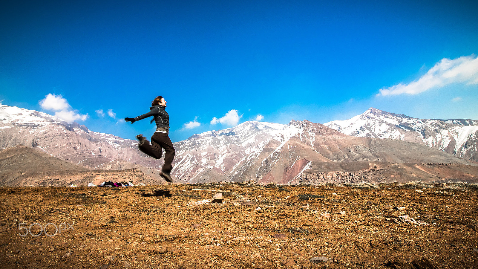 Canon EOS 760D (EOS Rebel T6s / EOS 8000D) + Canon EF-S 10-18mm F4.5–5.6 IS STM sample photo. Jump! photography