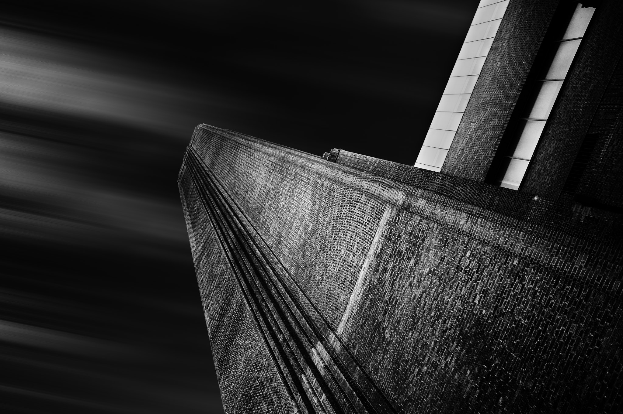 Nikon D700 + Sigma 24-105mm F4 DG OS HSM Art sample photo. Tate modern photography