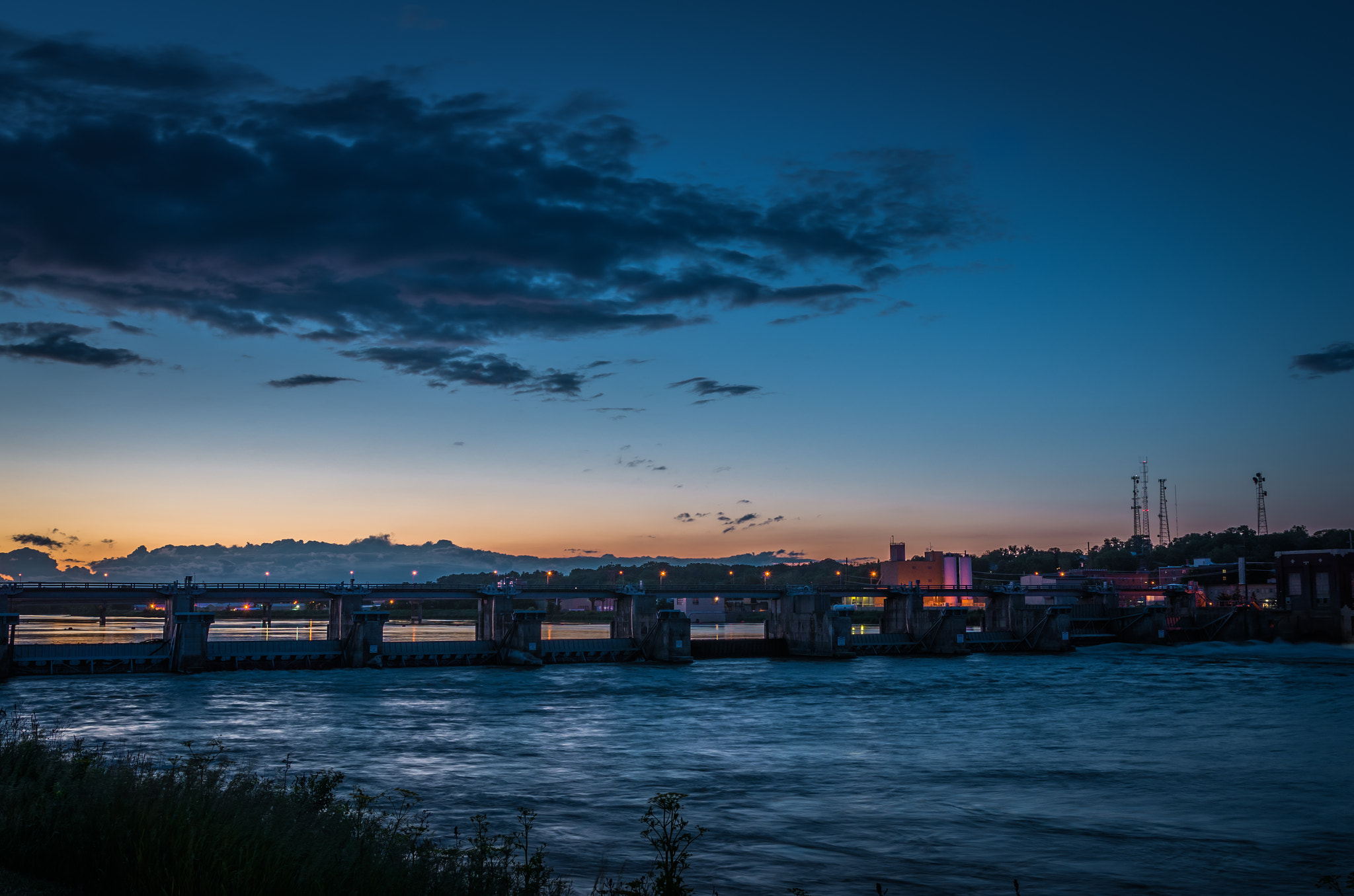 Pentax K-5 IIs sample photo. Ottumwa dam at night photography