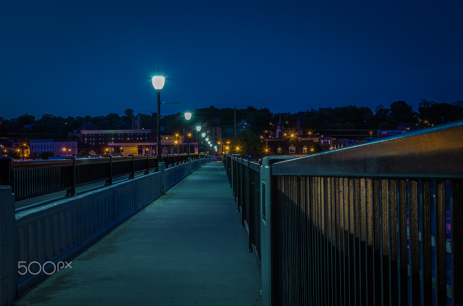 Pentax K-5 IIs sample photo. Bridge sidewalk photography