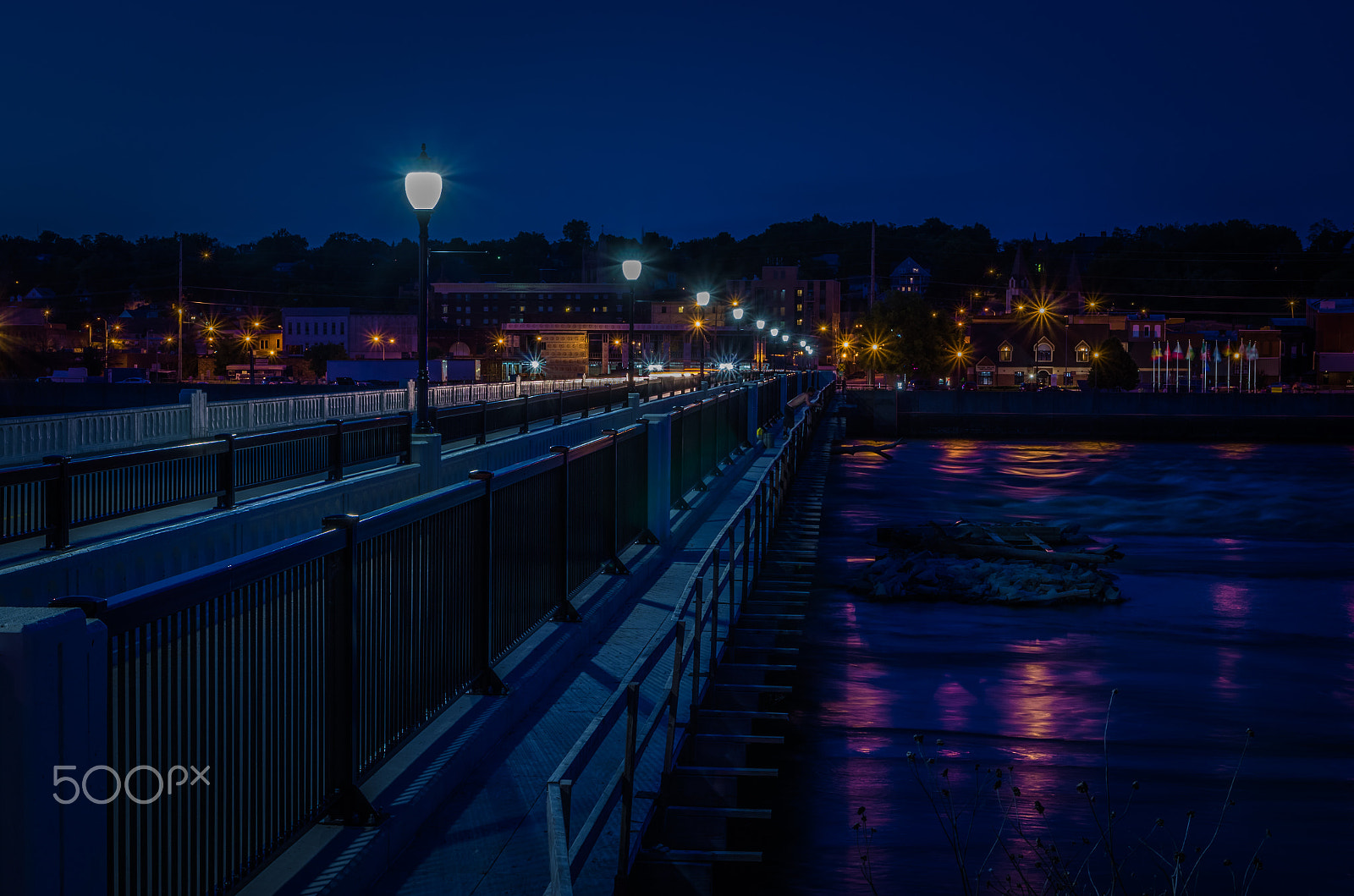 Sigma 17-70mm F2.8-4 DC Macro HSM | C sample photo. Market st bridge photography