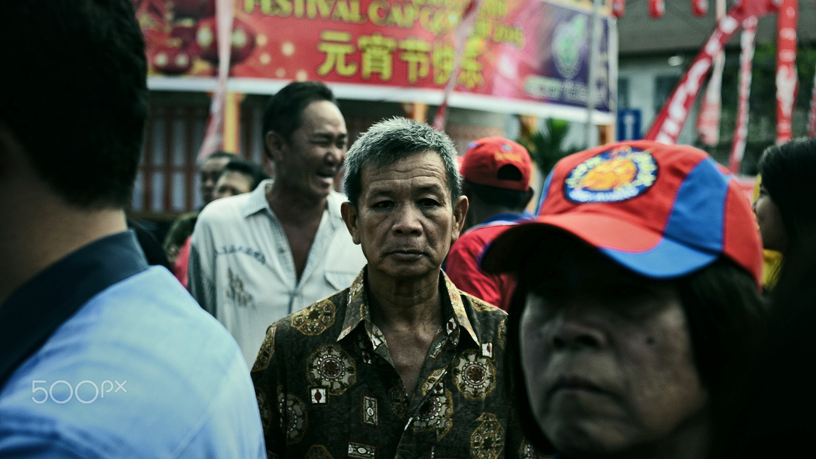 Nikon D3100 + Nikon AF Nikkor 35mm F2D sample photo. Talk to... photography
