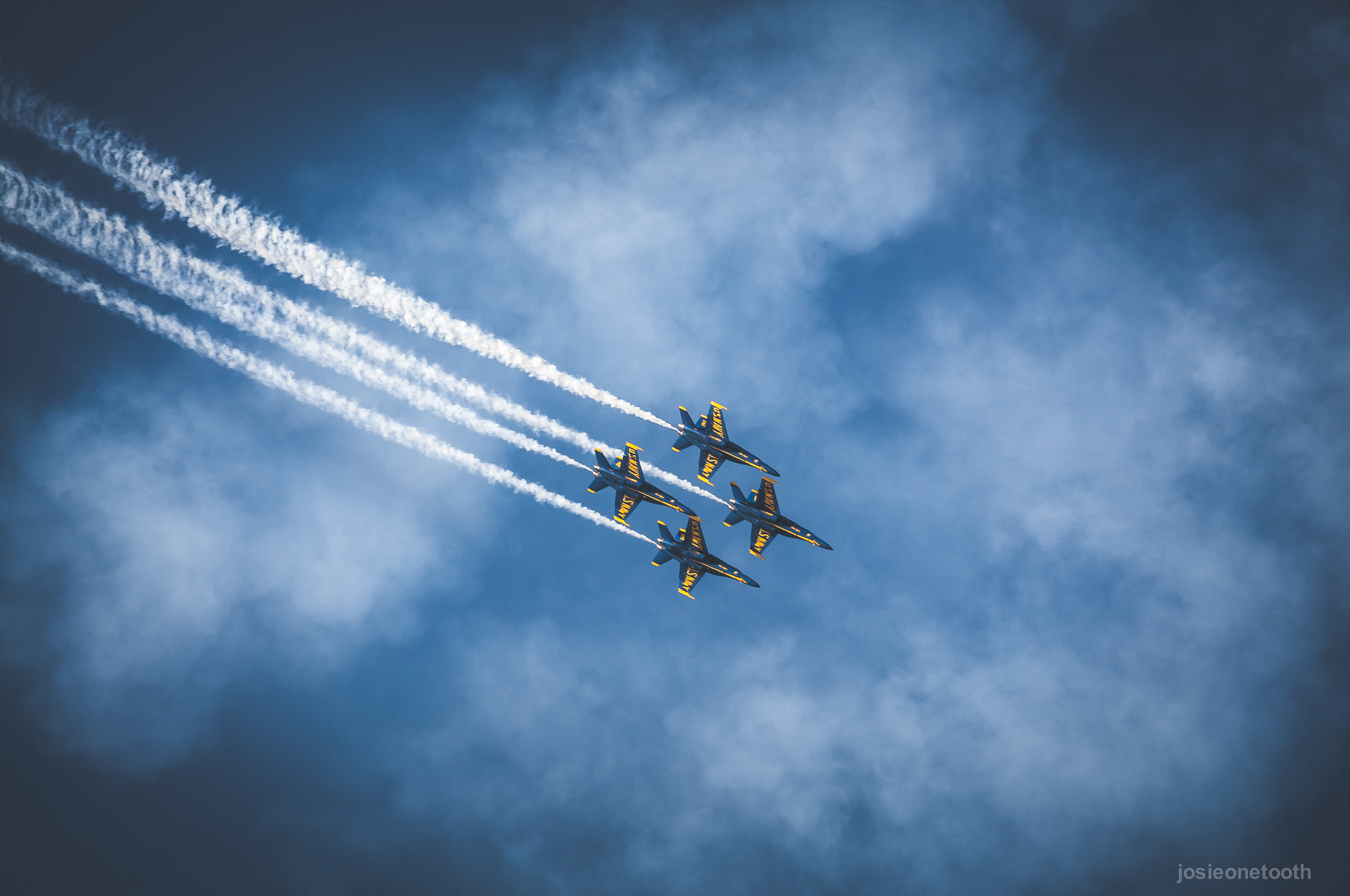 Nikon AF-S Nikkor 70-200mm F4G ED VR sample photo. Le cordon blue angels photography