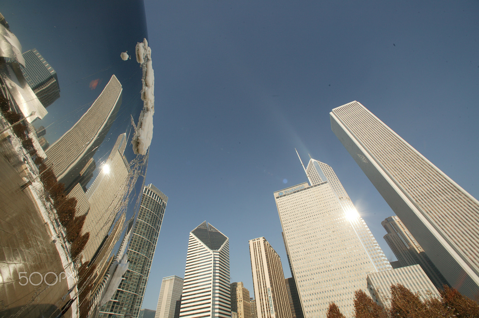 Canon EOS-1Ds + Canon EF 14mm F2.8L USM sample photo. Building reflexion on the silver bean photography