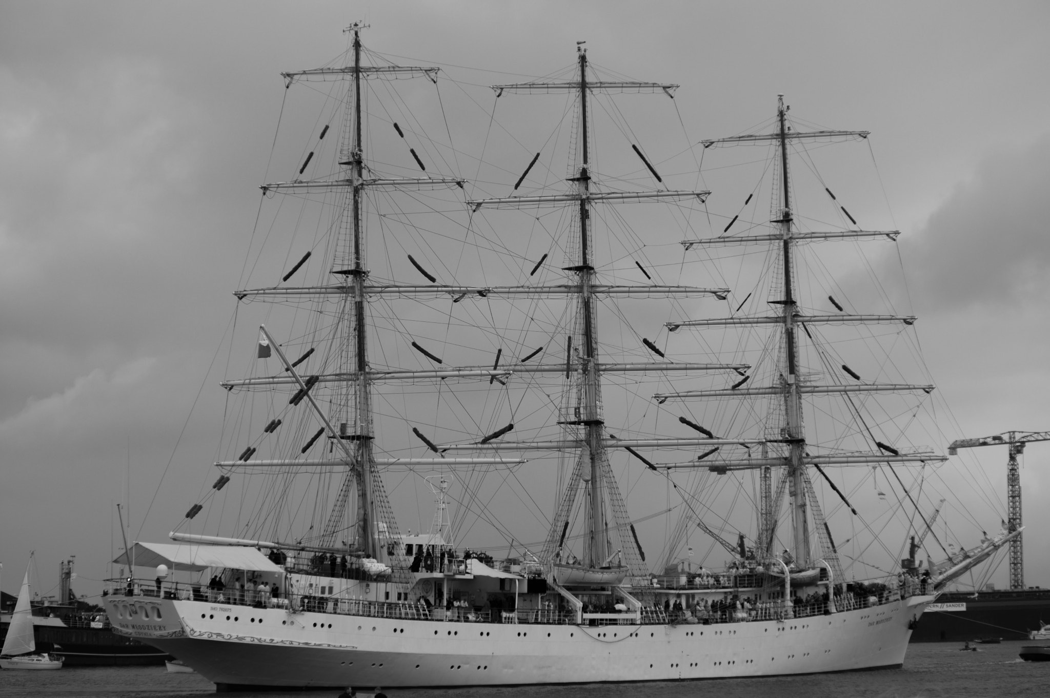 Pentax smc DA 50-200mm F4-5.6 ED sample photo. Delfsail photography