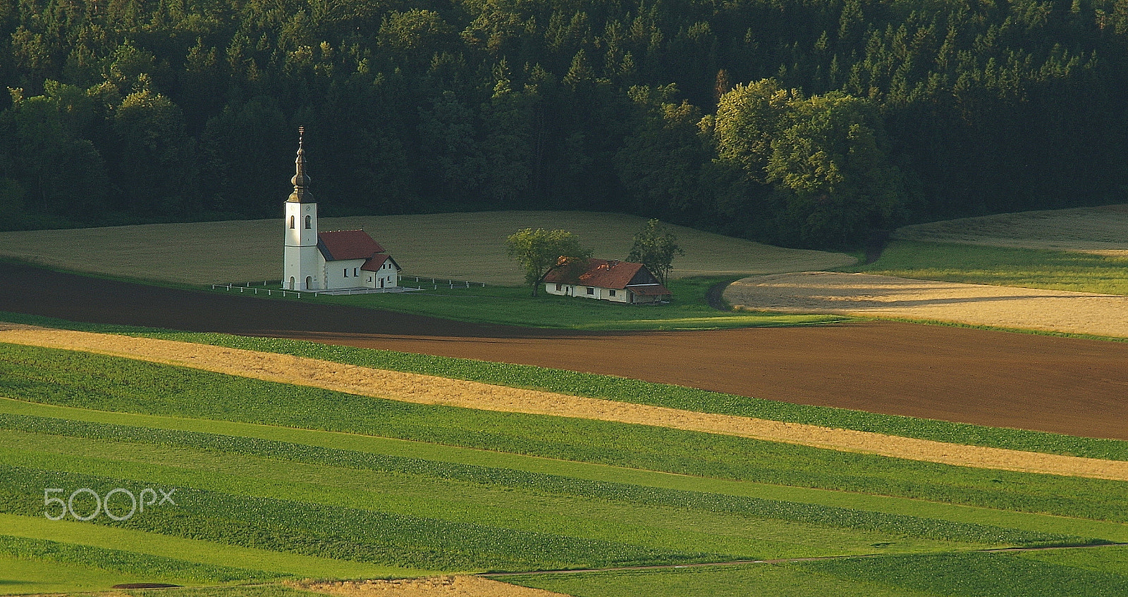 Pentax K-50 + Sigma 50-200mm F4-5.6 DC OS HSM sample photo. Church at hrase photography