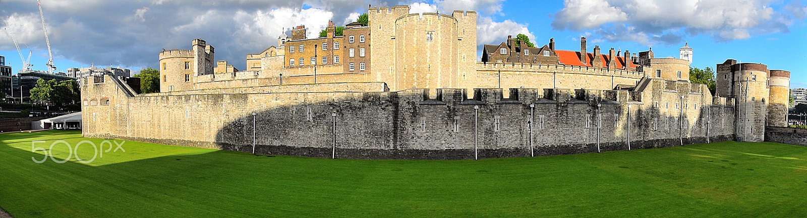 Sigma 18-200mm F3.5-6.3 DC OS HSM sample photo. Tower of london photography