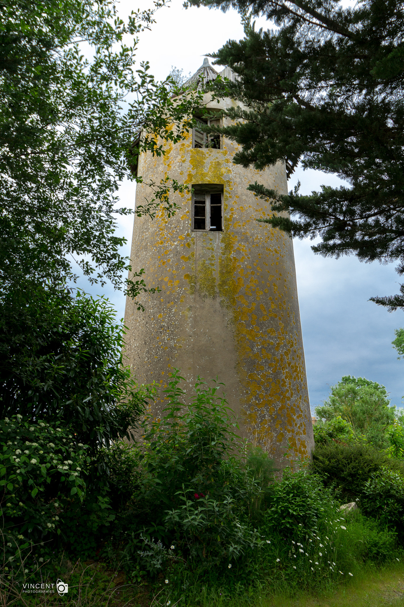 Canon EF-S 10-18mm F4.5–5.6 IS STM sample photo. Ancien moulin photography